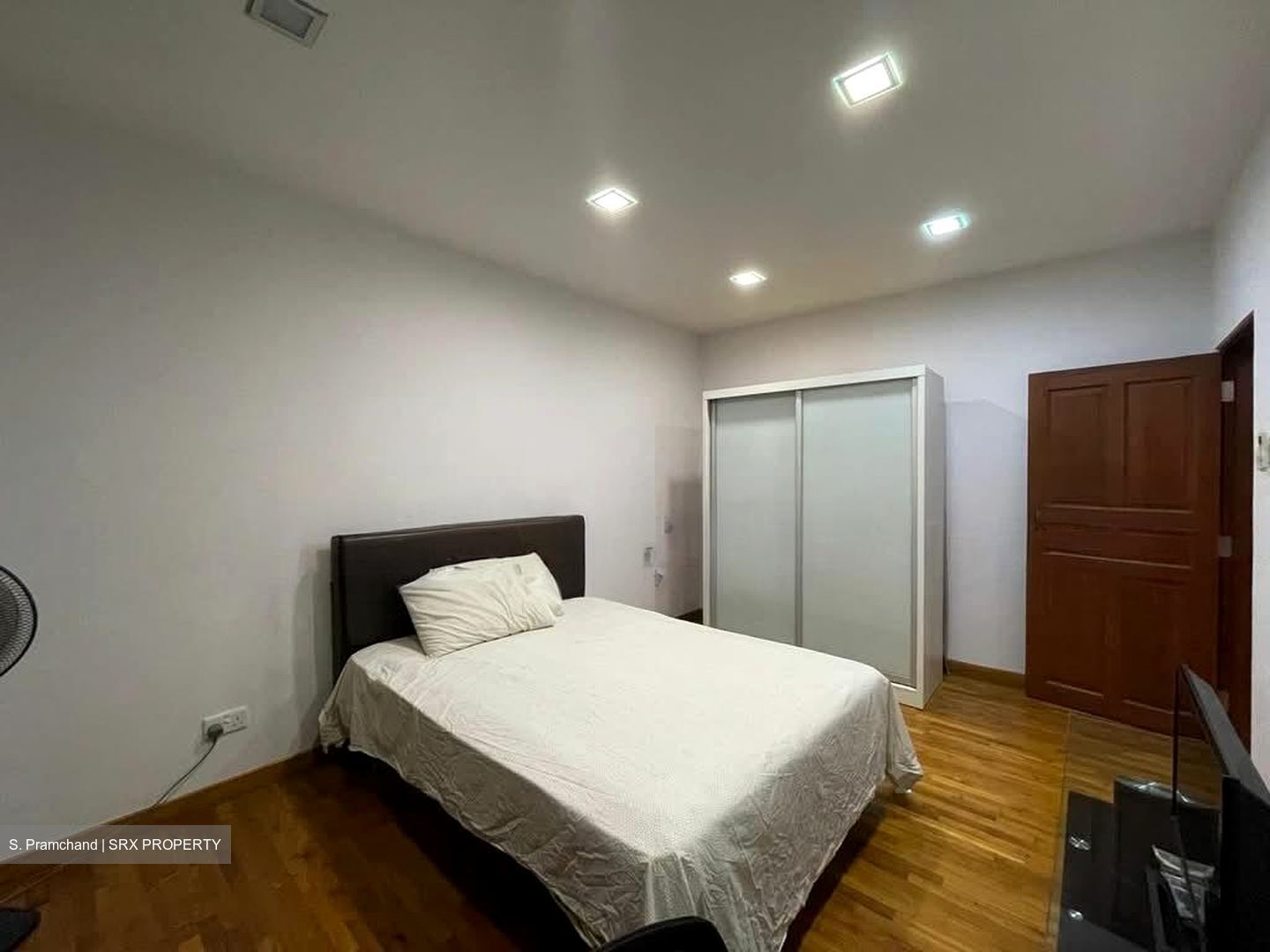 Sennett Estate (D13), Semi-Detached #549800491